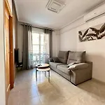 Del Cura With Balcony & Pool Apartment